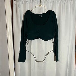 Chic Dark Green Long Sleeve Crop Top